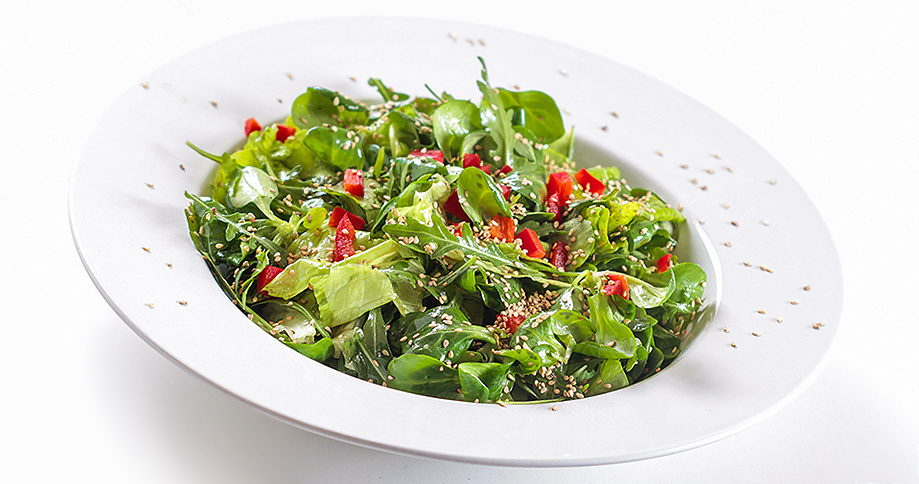 Zöldsaláta szilvaecetes salátaöntettel recept