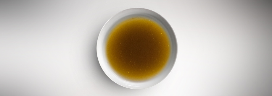 Camelina-, és máriatövis olajos salátaöntet recept