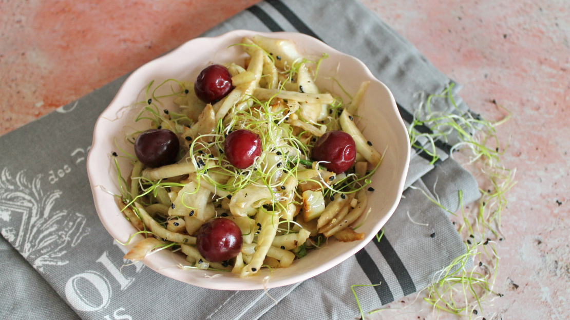 Meggyes édeskömény saláta recept