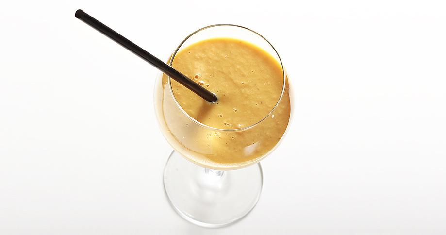 Omega-3 ananász-répa smoothie recept